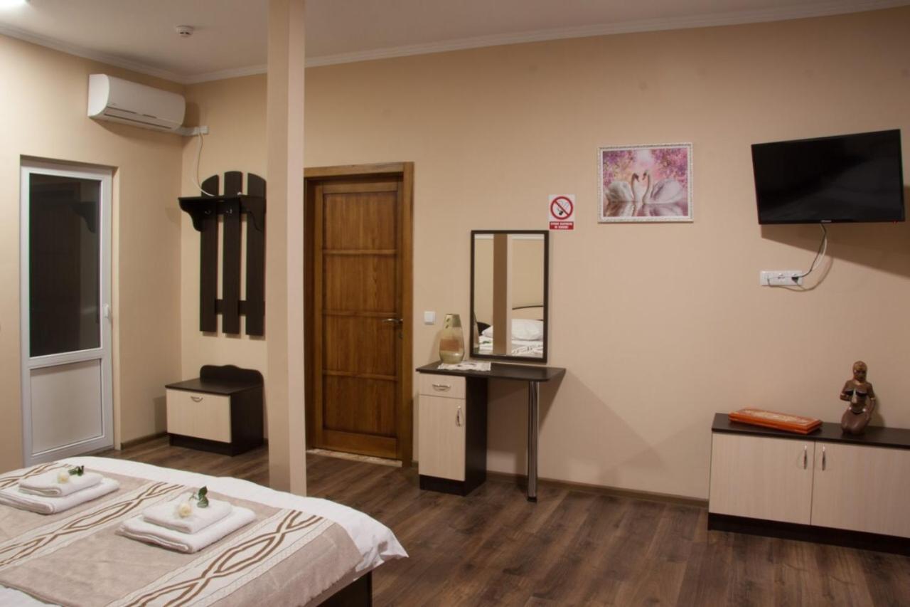 Hotel 7/24 Brovary Dış mekan fotoğraf