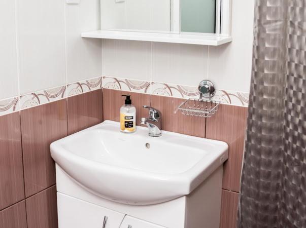 Hotel 7/24 Brovary Dış mekan fotoğraf