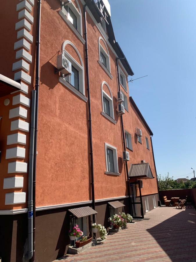Hotel 7/24 Brovary Dış mekan fotoğraf
