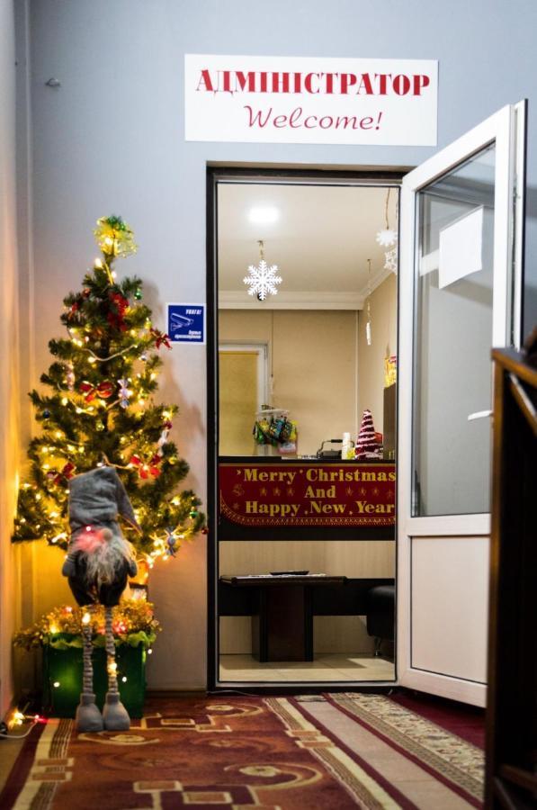 Hotel 7/24 Brovary Dış mekan fotoğraf