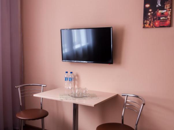 Hotel 7/24 Brovary Dış mekan fotoğraf